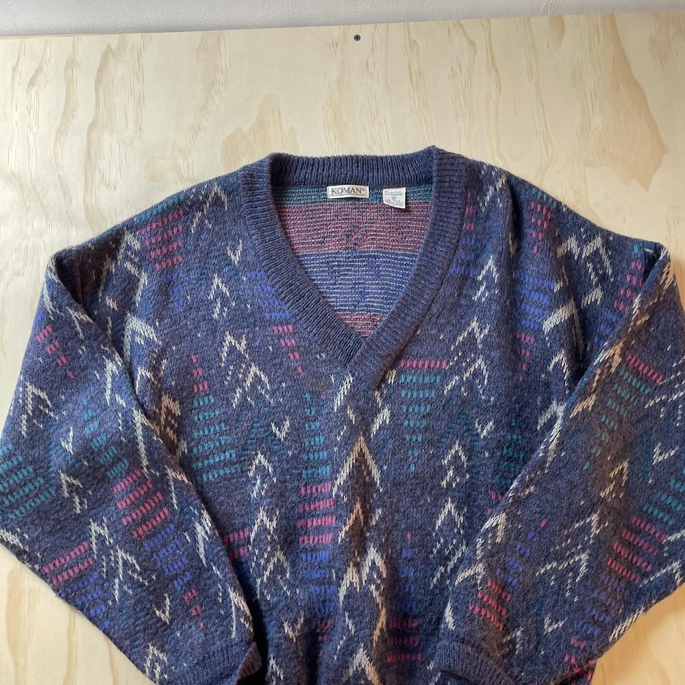 Vintage Koman Sweater Mens Medium Blue Geometric V Neck Knit Patterned Pullover